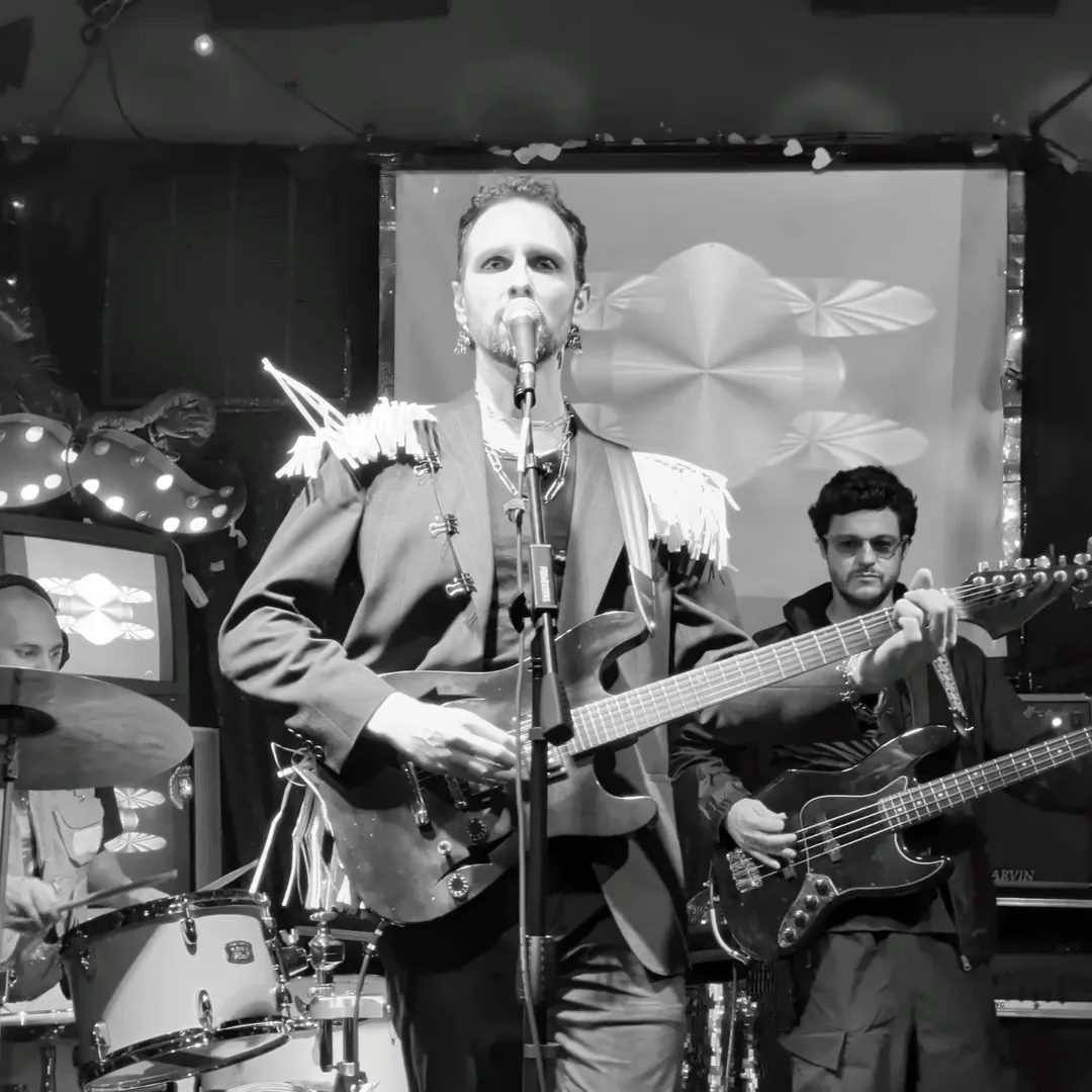 Pasha & The Pears performing at Cafe Mustache, black and white photo
